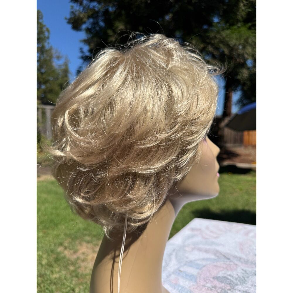 Jon Renau Blonde- Gwen